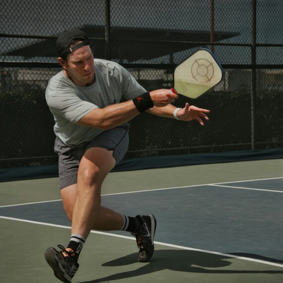 Premium Pickleball Set – Durable Paddle with Honeycomb Core & Outdoor Balls | Ideal for Beginners & Pros